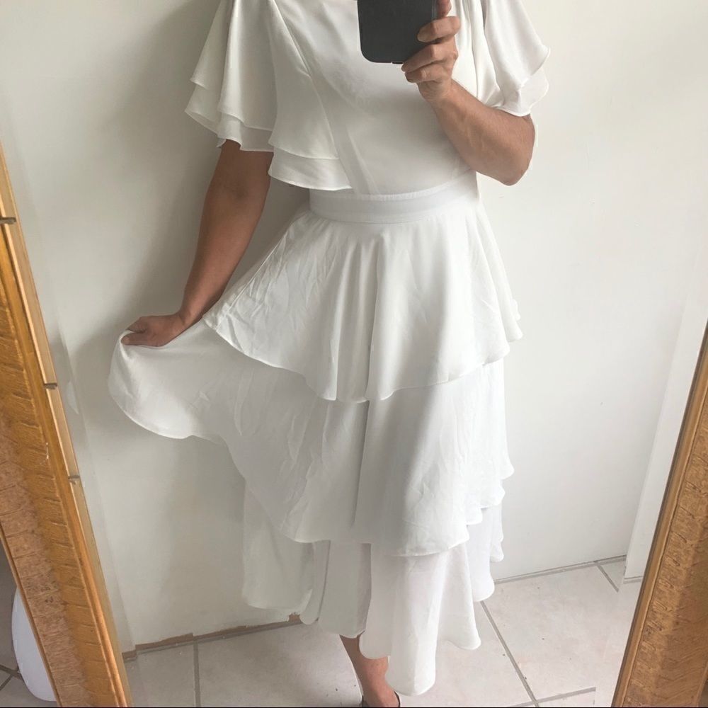 Vintage White Ruffle Flowy Gorgeous Dress